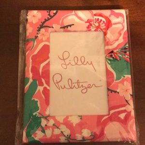 NiB Lilly Pulitzer Hotty Pink Picture Frame
